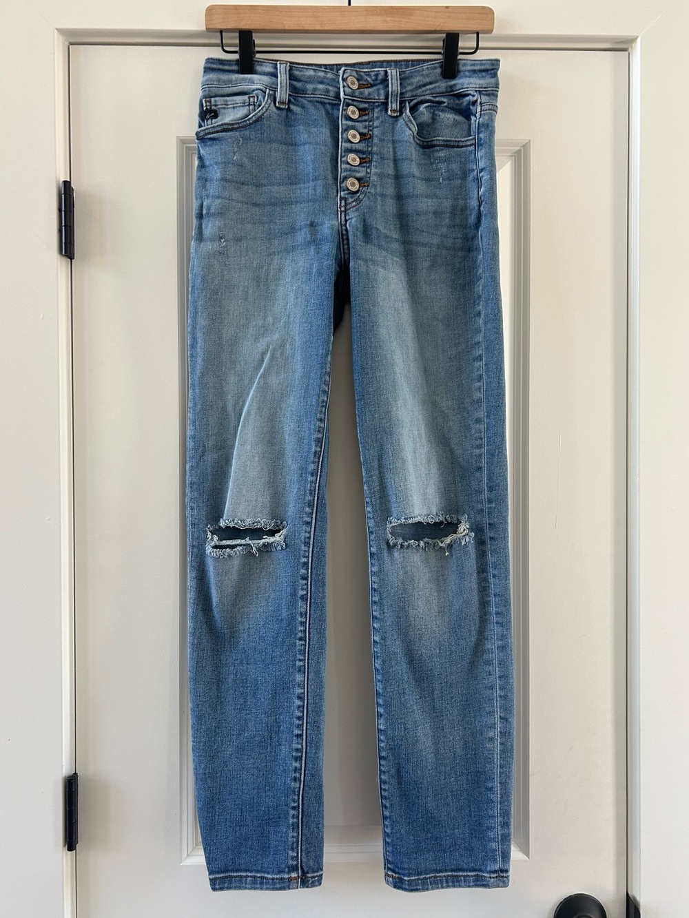 Kancan Button Fly Distressed Straight Leg Sz 28/9